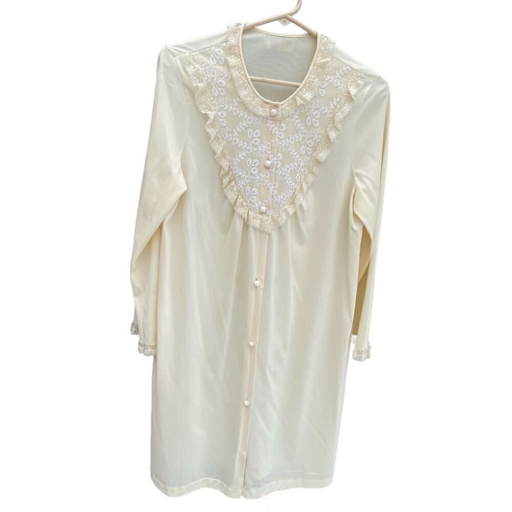 Vintage Gossard size Medium silky robe